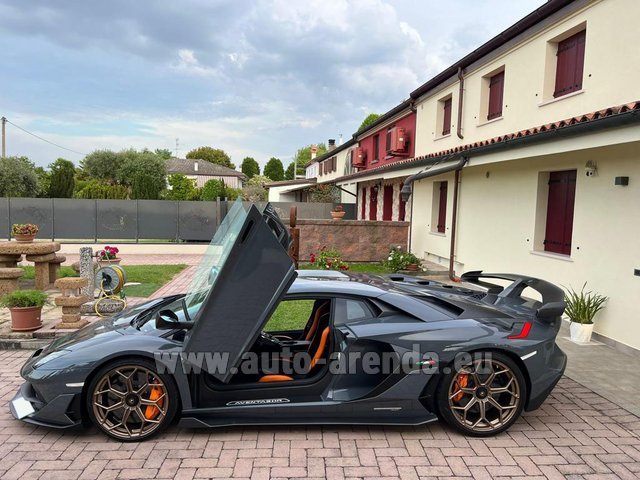 Rental Lamborghini Aventador SVJ in Faro
