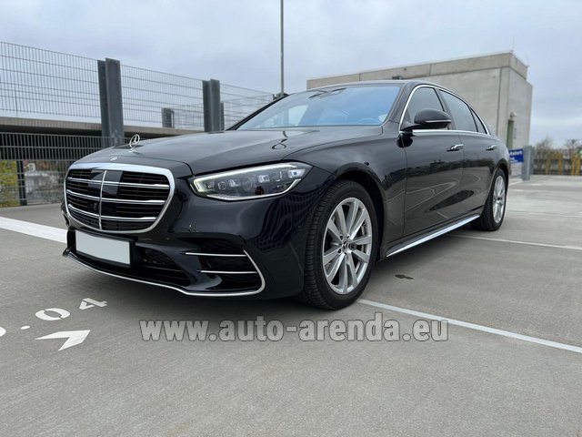 Rental Mercedes-Benz S-Class S400 Long 4Matic Diesel AMG equipment in Portugal