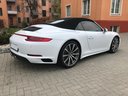 Rent-a-car Porsche 911 Carrera 4S Cabrio in Porto, photo 4